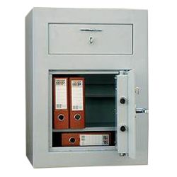 1134.Sejf kasjerski C70